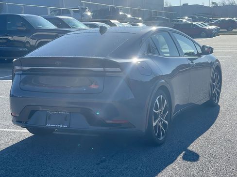 Used 2024 Toyota Prius Prime Premium FWD image 15