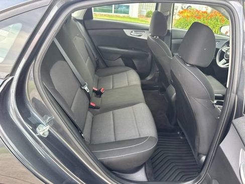 Used 2023 Kia Forte LX FWD image 14