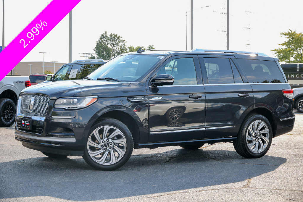 Certified 2024 Lincoln Navigator Reserve AWD/4WD image 26