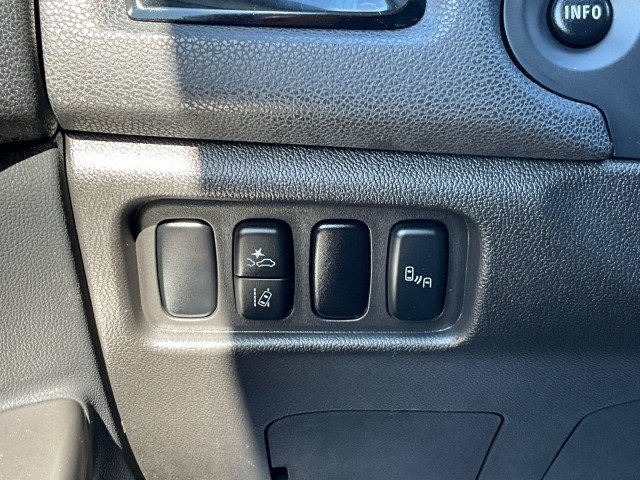 Used 2023 Mitsubishi Outlander Sport ES AWD/4WD image 15