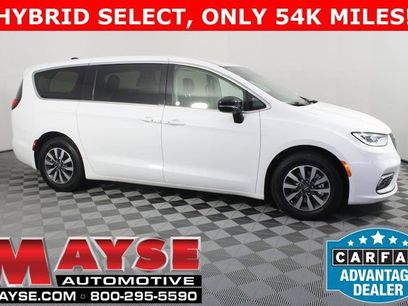 Used 2024 Chrysler Pacifica Limited