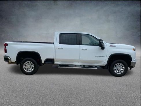 Used 2023 Chevrolet Silverado 2500 LT w/ Convenience Package AWD/4WD image 9