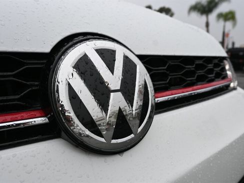 Used 2018 Volkswagen GTI S image 53