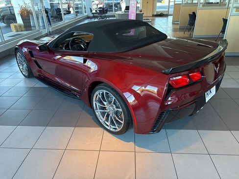 Used 2018 Chevrolet Corvette Grand Sport image 4