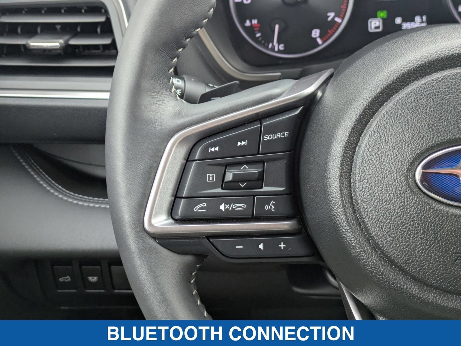 Certified 2025 Subaru Ascent Touring AWD/4WD image 17