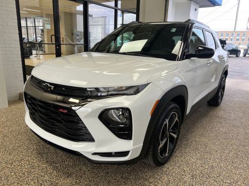 Used 2021 Chevrolet TrailBlazer RS w/ Convenience Package image 5