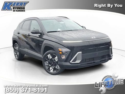 Used 2025 Hyundai Kona SEL image 1