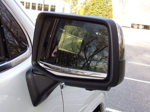 Used 2025 GMC Sierra 1500 Denali AWD/4WD image 15