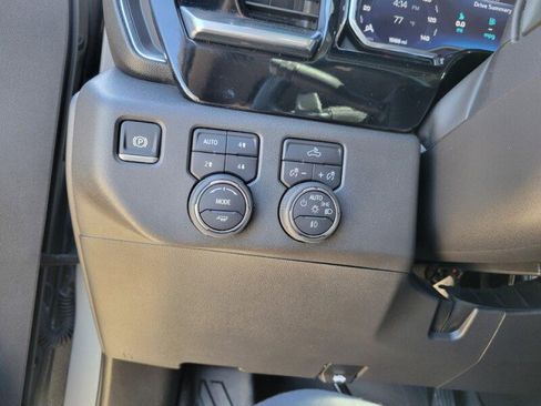 Used 2025 Chevrolet Silverado 1500 LT Trail Boss AWD/4WD image 14