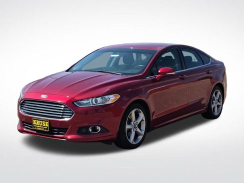 Used 2016 Ford Fusion SE w/ Equipment Group 201A FWD image 41