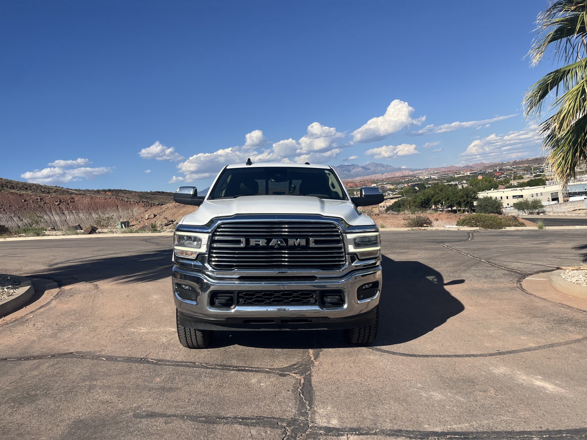 Used 2022 RAM 2500 Laramie AWD/4WD image 4