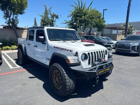 Used 2021 Jeep Gladiator Mojave AWD/4WD image 4