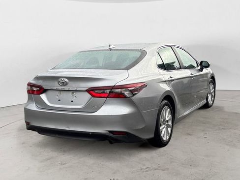 Used 2023 Toyota Camry LE image 5
