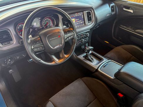 Used 2023 Dodge Charger Scat Pack w/ Plus Group RWD image 4