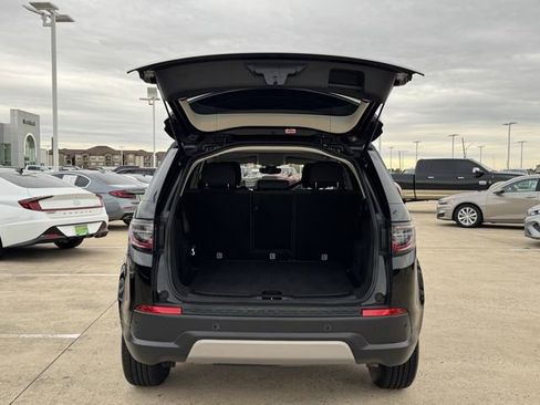 Used 2020 Land Rover Discovery Sport S image 24