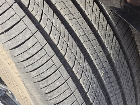 Used 2021 Chevrolet Blazer RS w/ Enhanced Convenience Package image 4