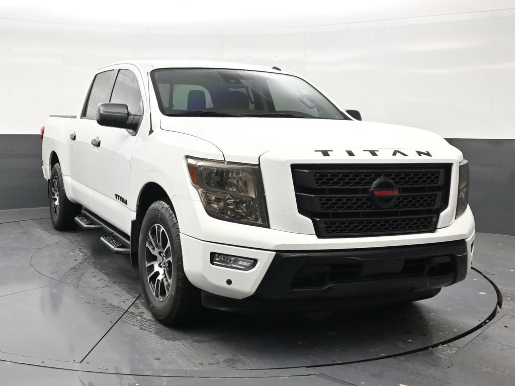 Used 2021 Nissan Titan SV w/ SV Convenience Package RWD image 7
