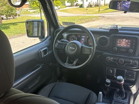 Used 2021 Jeep Wrangler Unlimited Sport AWD/4WD image 15