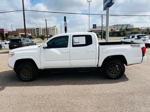 Used 2023 Toyota Tacoma SR AWD/4WD image 5