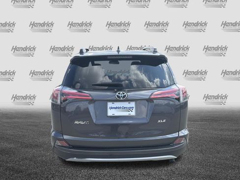 Used 2017 Toyota RAV4 XLE FWD image 9