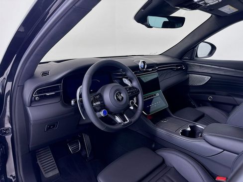 New 2025 Maserati Grecale Modena AWD/4WD image 11