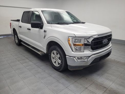 Used 2021 Ford F150 XLT w/ Trailer Tow Package RWD image 13