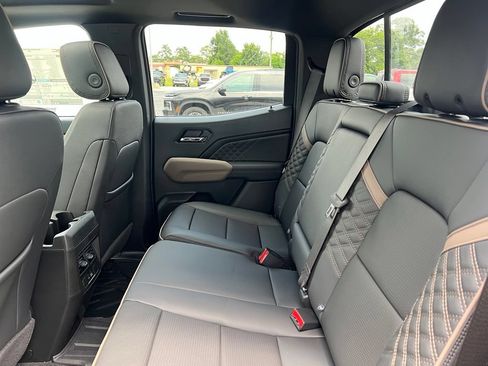 New 2026 GMC Canyon Denali AWD/4WD image 10