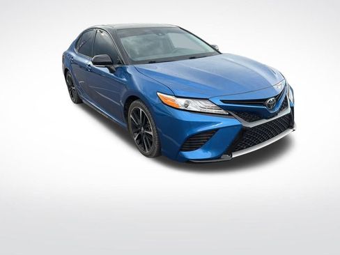 Used 2020 Toyota Camry XSE image 14