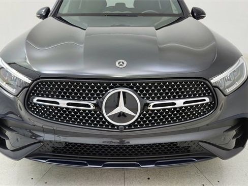 Used 2024 Mercedes-Benz GLC 300 GLC 300 w/ AMG Line image 8