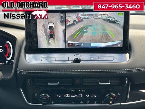 Used 2024 Nissan Rogue SL w/ SL Premium Package AWD/4WD image 17