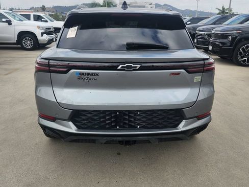 Used 2024 Chevrolet Equinox EV RS FWD image 5