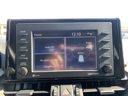 Used 2022 Toyota RAV4 XLE Premium image 24