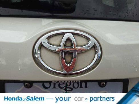 Used 2014 Toyota RAV4 Limited w/ Technology Package AWD/4WD image 8