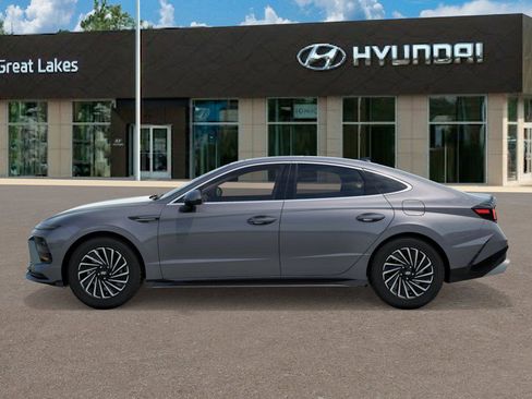 New 2026 Hyundai Sonata SEL image 3