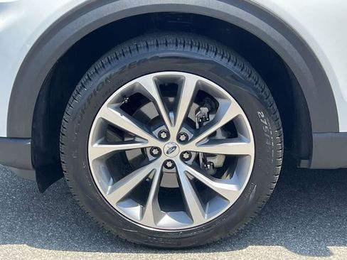 Used 2025 Ford Explorer Platinum w/ Ultimate Package AWD/4WD image 48