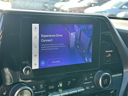 Used 2024 Toyota Highlander XSE image 13