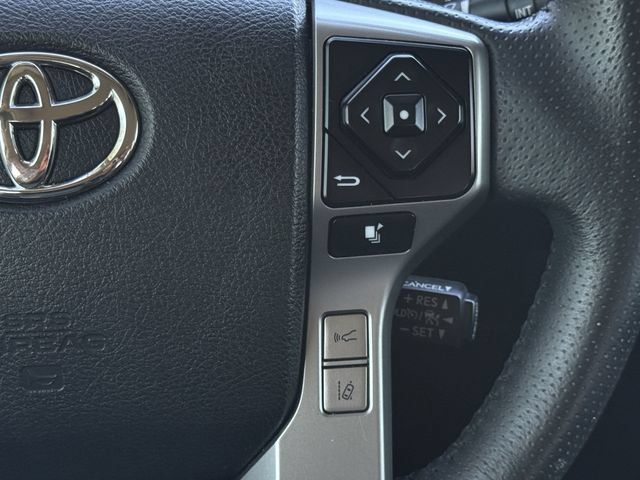 Used 2021 Toyota 4Runner SR5 AWD/4WD image 15