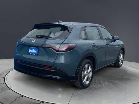 Certified 2024 Honda HR-V LX image 5