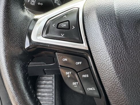 Used 2024 Ford Edge SEL AWD/4WD image 24