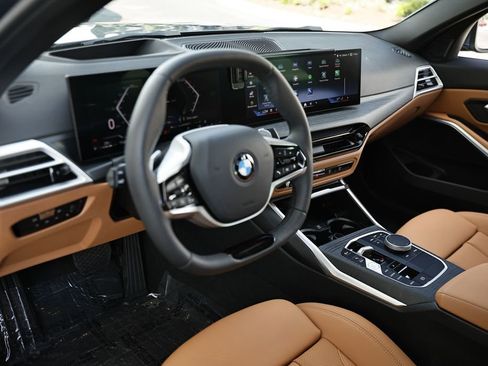 Used 2025 BMW 330i Sedan w/ M Sport Package RWD image 20