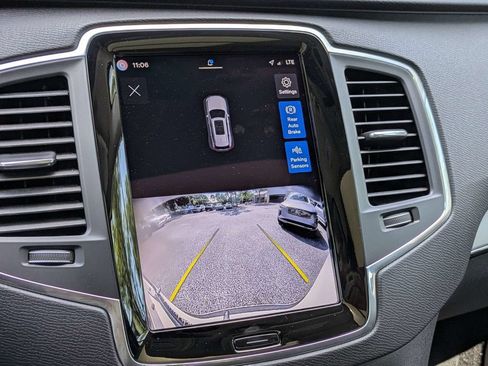 Certified 2025 Volvo XC90 B5 Core AWD/4WD image 22