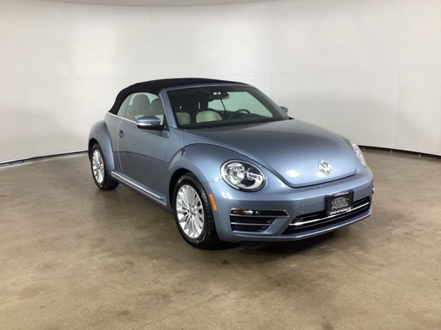 Used 2019 Volkswagen Beetle 2.0T FWD image 3