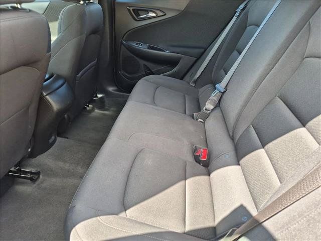 Used 2025 Chevrolet Malibu RS FWD image 18