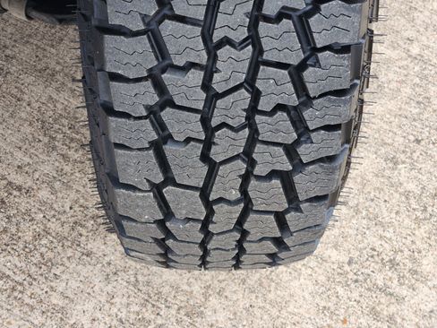 Used 2021 Jeep Gladiator Sport image 7