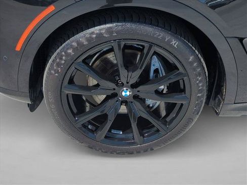 Used 2023 BMW X7 xDrive40i w/ M Sport Package AWD/4WD image 27