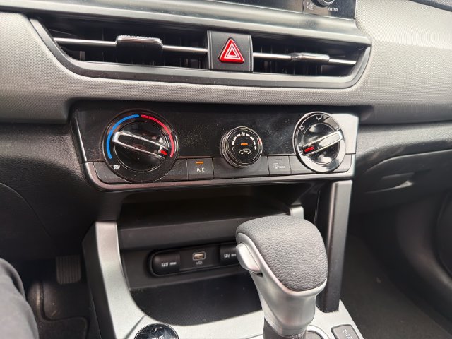 Used 2024 Kia Seltos LX AWD/4WD image 19