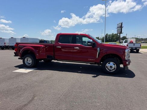New 2026 Ford F350 Platinum w/ Platinum Plus Package AWD/4WD image 4
