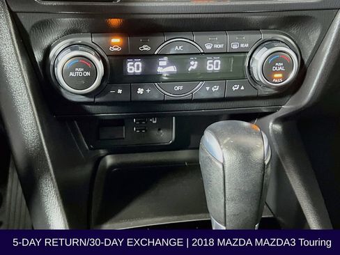Used 2018 MAZDA MAZDA3 Touring FWD image 21