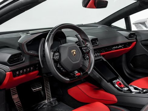 Used 2023 Lamborghini Huracan EVO RWD image 12