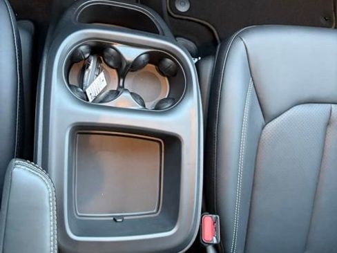 New 2026 Chrysler Pacifica Select w/ S Appearance Package image 22